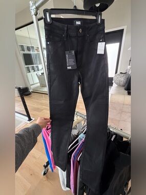 PAIGE Fog Luxe Coated Skinny Jeans in Black sz 25